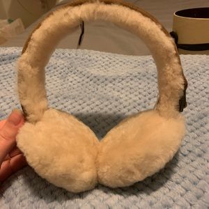 UGG’S Earmuffs